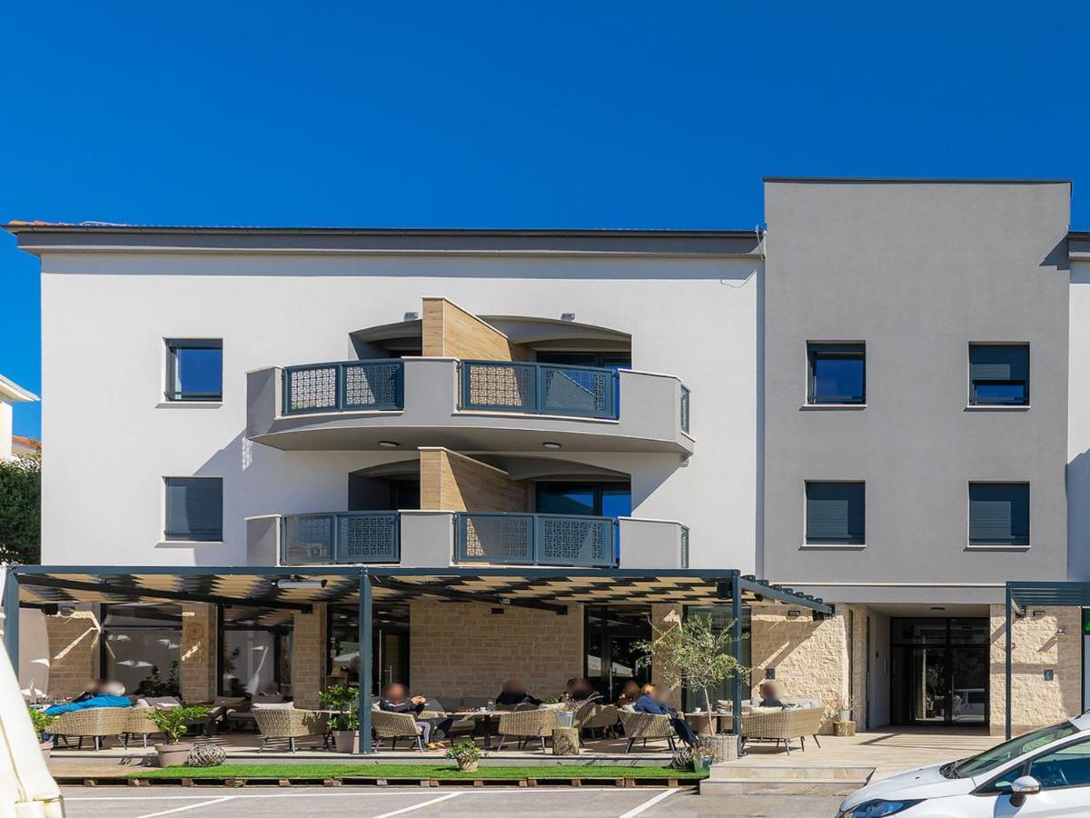 Apartment Wing 77 By Interhome Pula Exteriör bild