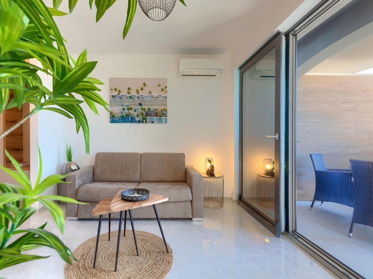Apartment Wing 77 By Interhome Pula Exteriör bild