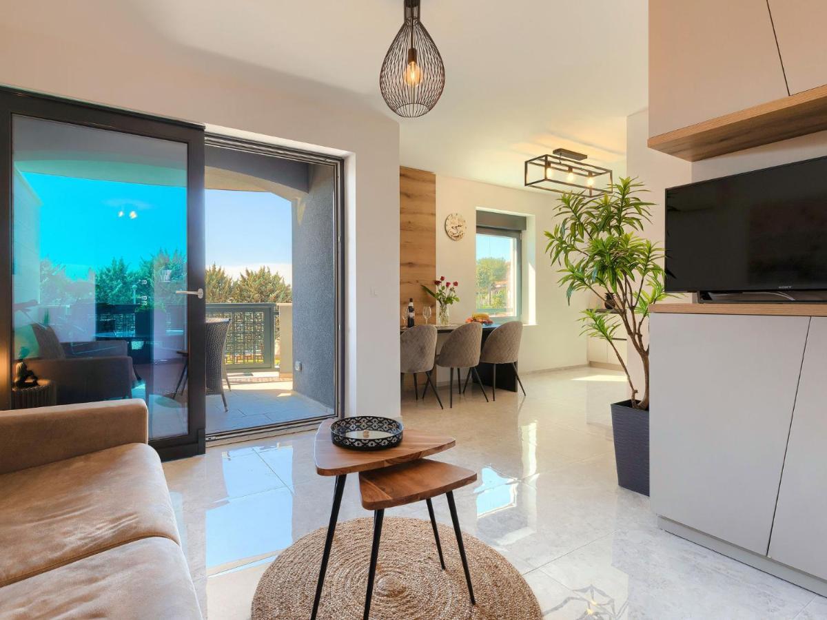 Apartment Wing 77 By Interhome Pula Exteriör bild